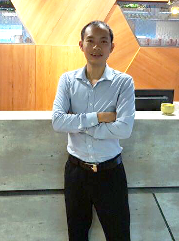 speaker_1